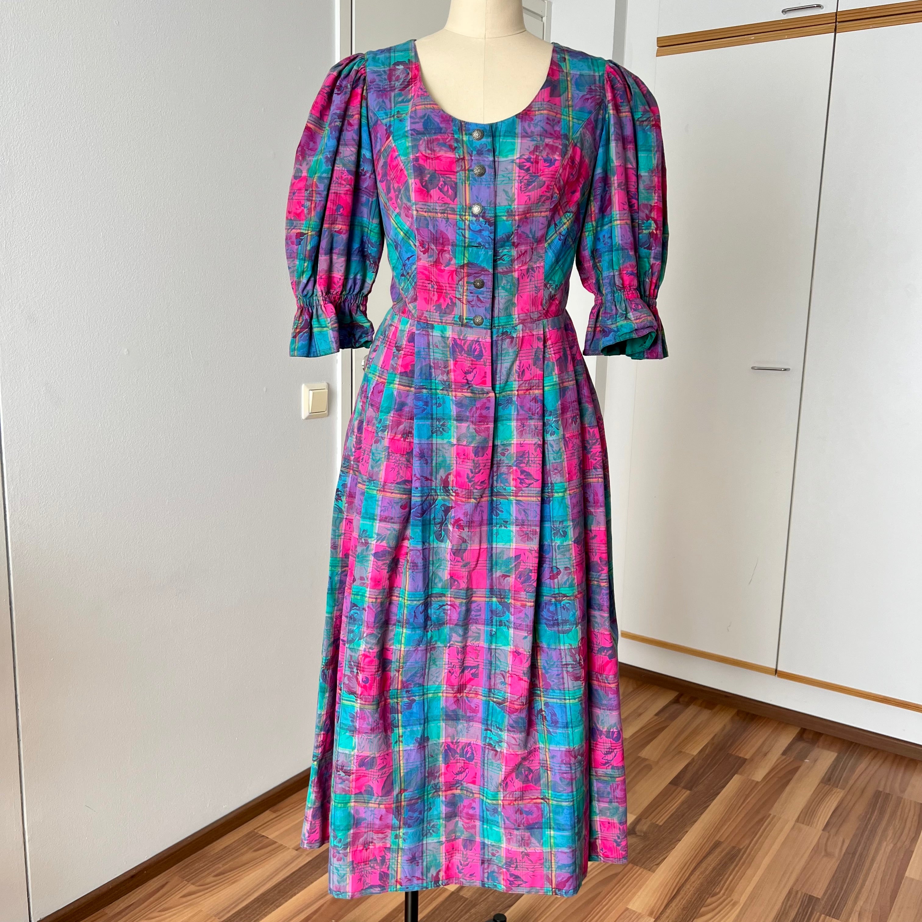Vintage 80s Austrian Trachten Dress-Bavarian Floral Plaid Dirndl Oktoberfest Dress