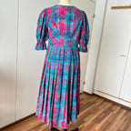 Vintage 80er Jahre Österreichisches Trachtenkleid - Bayerisches Blumen Karo Dirndl Oktoberfest Kleid