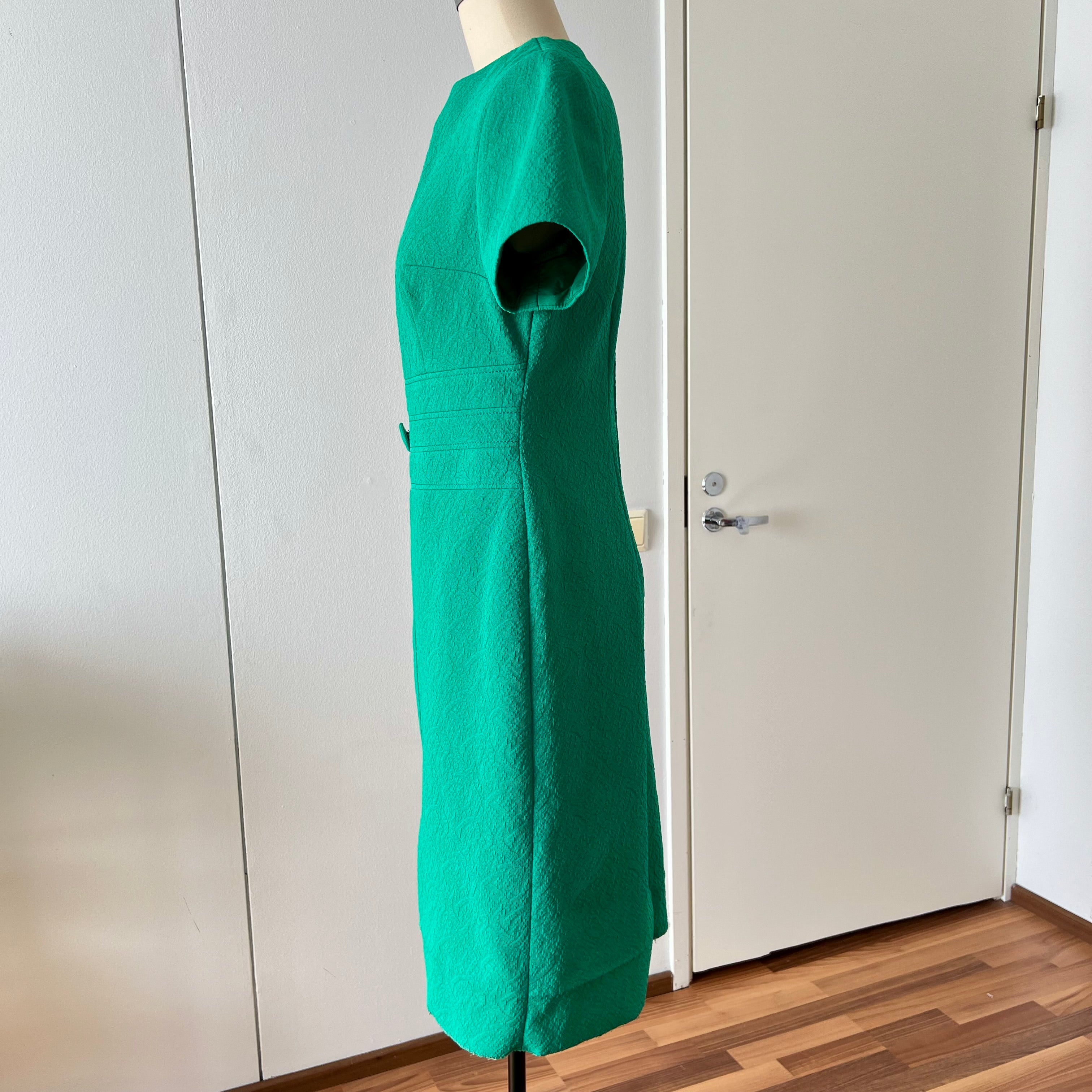 Green Textured Mod Shift Dress – 60s Space Age Stewardess Style, Crimplene Jersey