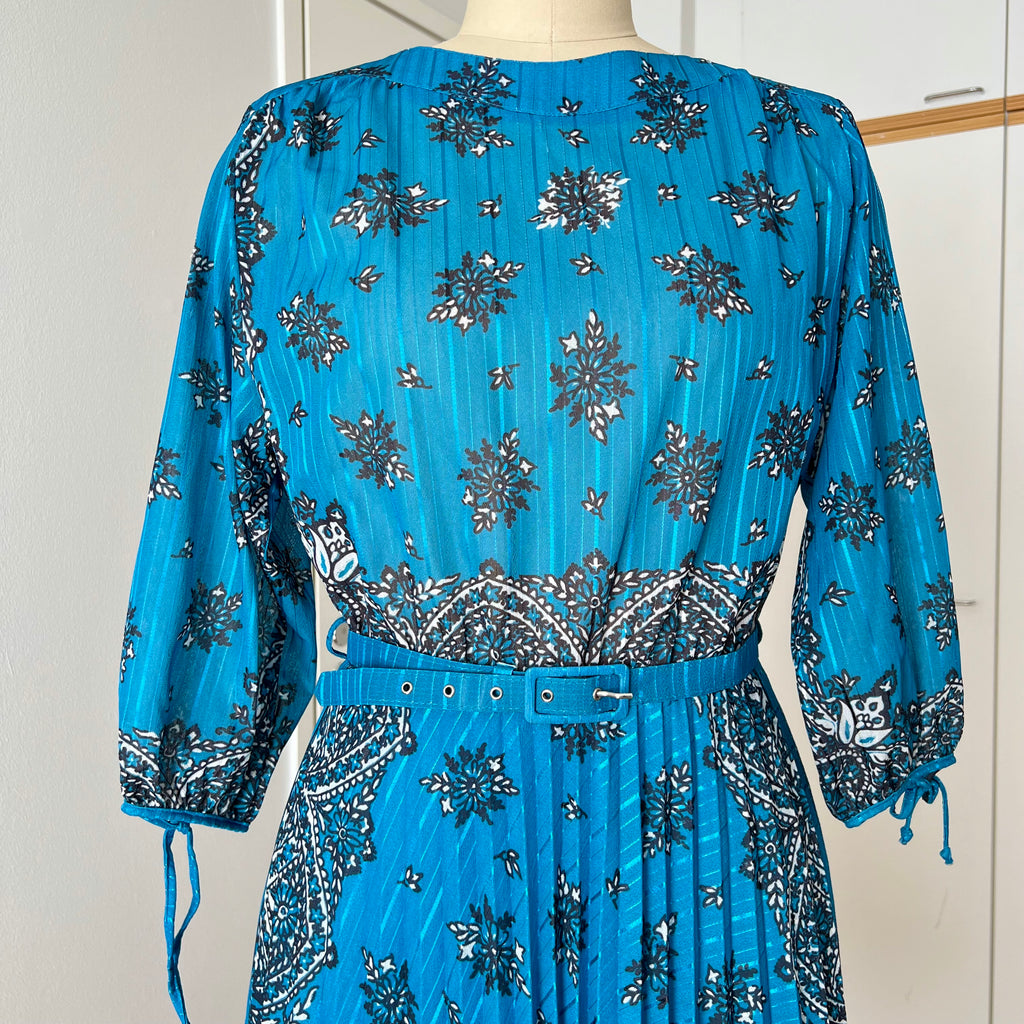 1980s Boho Blue Scarf Print Dress-3/4 Sleeves Retro Pleated Midi Dress