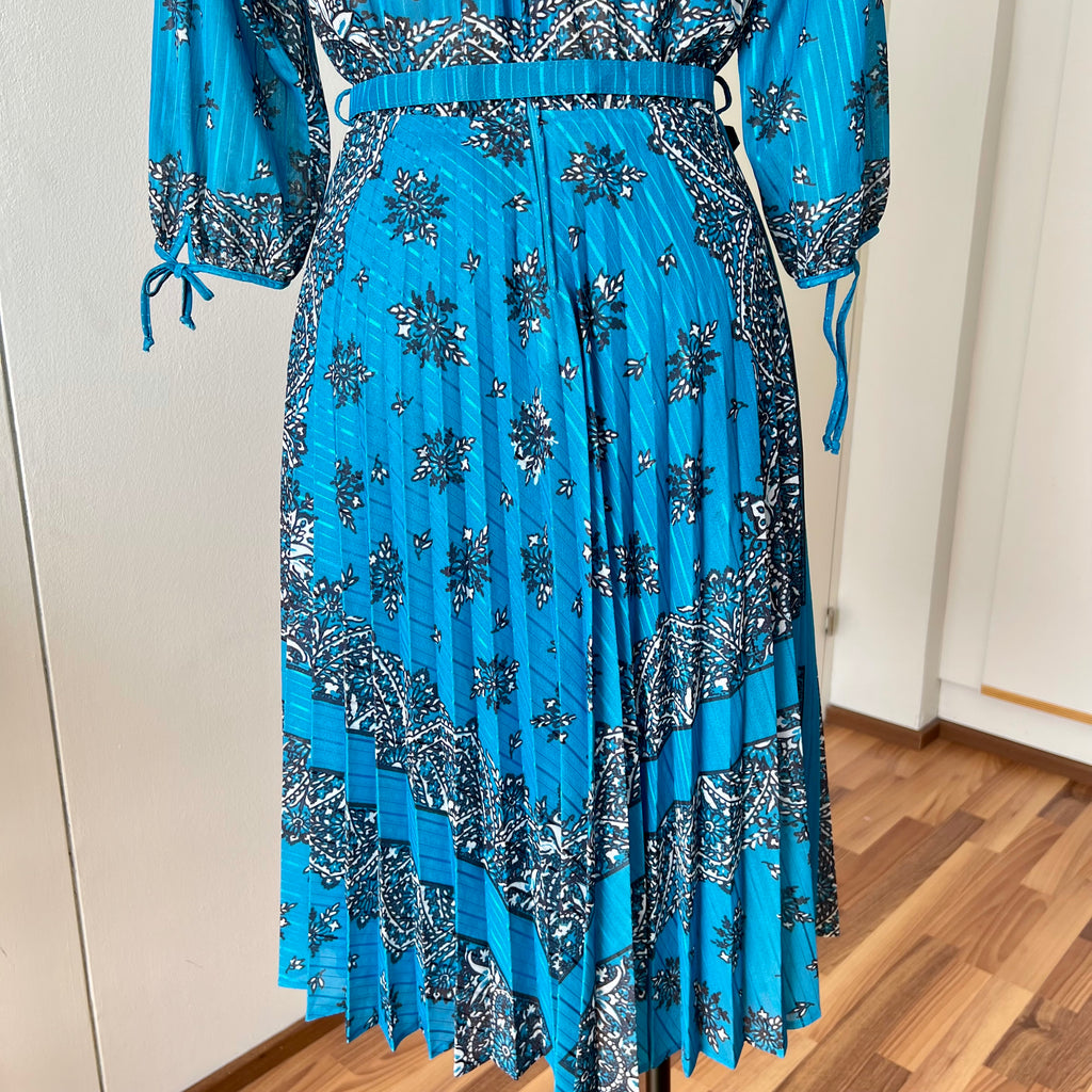 1980s Boho Blue Scarf Print Dress-3/4 Sleeves Retro Pleated Midi Dress