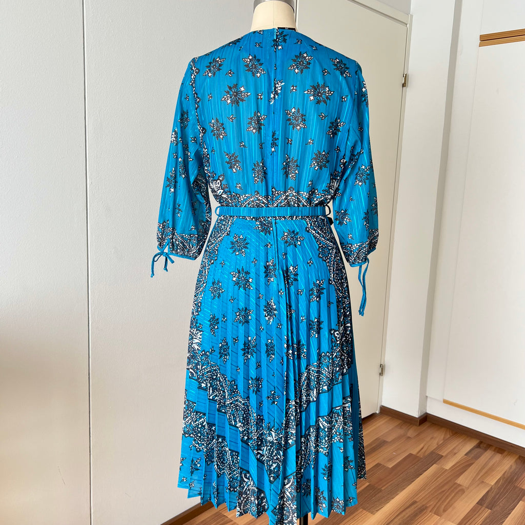 1980s Boho Blue Scarf Print Dress-3/4 Sleeves Retro Pleated Midi Dress