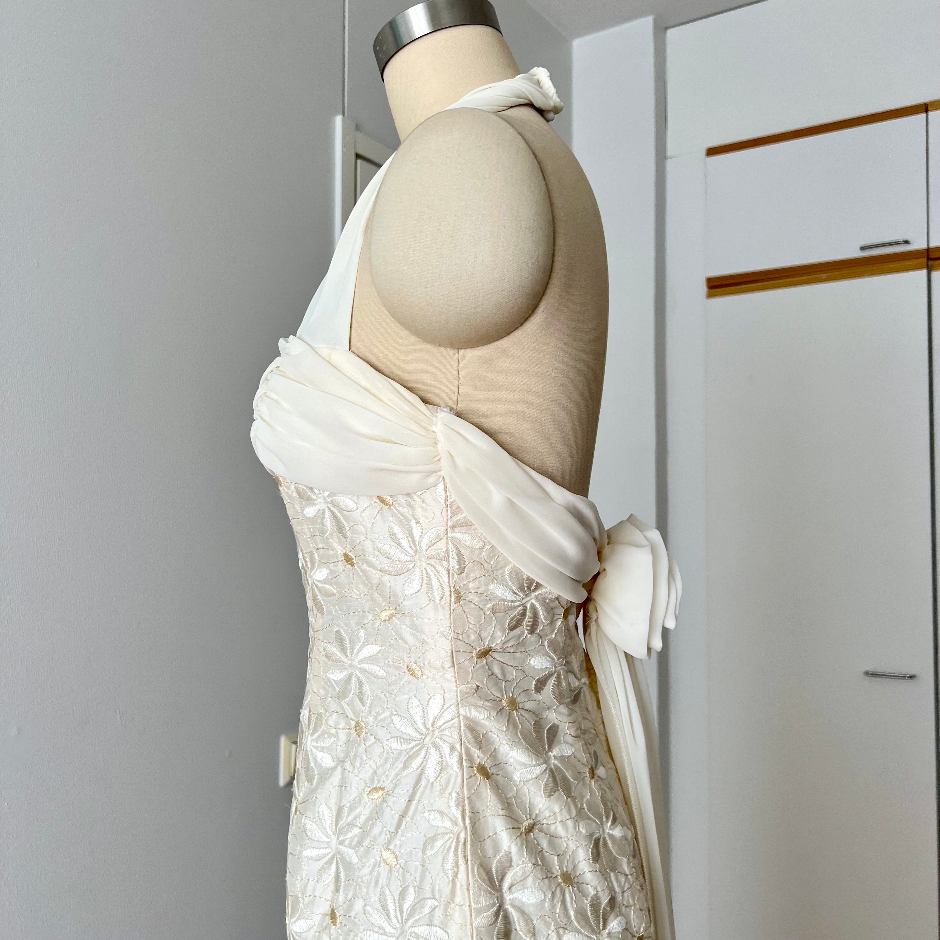 1990s Vintage Silk Wedding Dress Minimalist Halter Neck Bridal Gown Backless Aline Gown EU 38