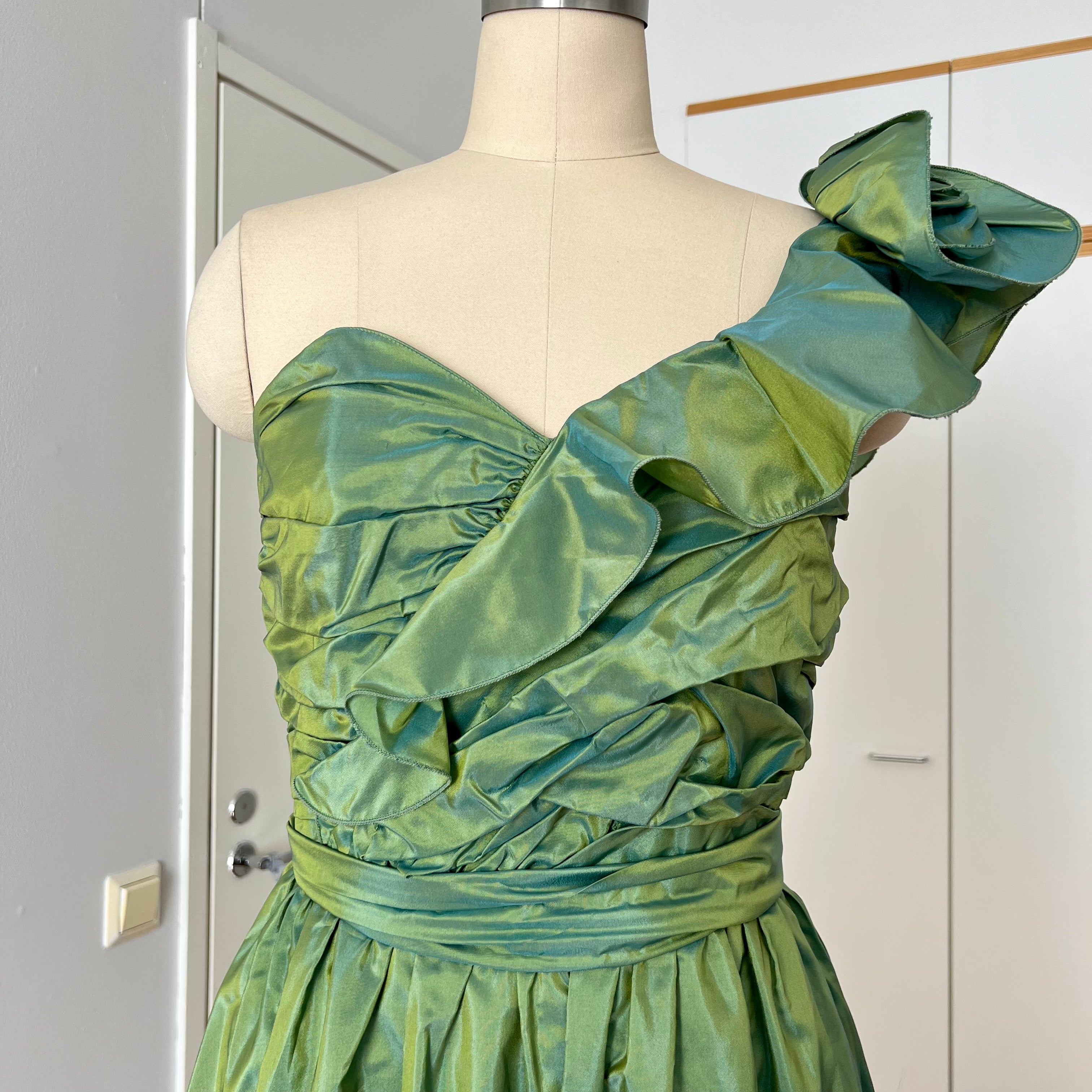 1980s Green Taffeta Party Dress VERA MONT One Shoulder Cocktail Party Dress Romantic Fairy