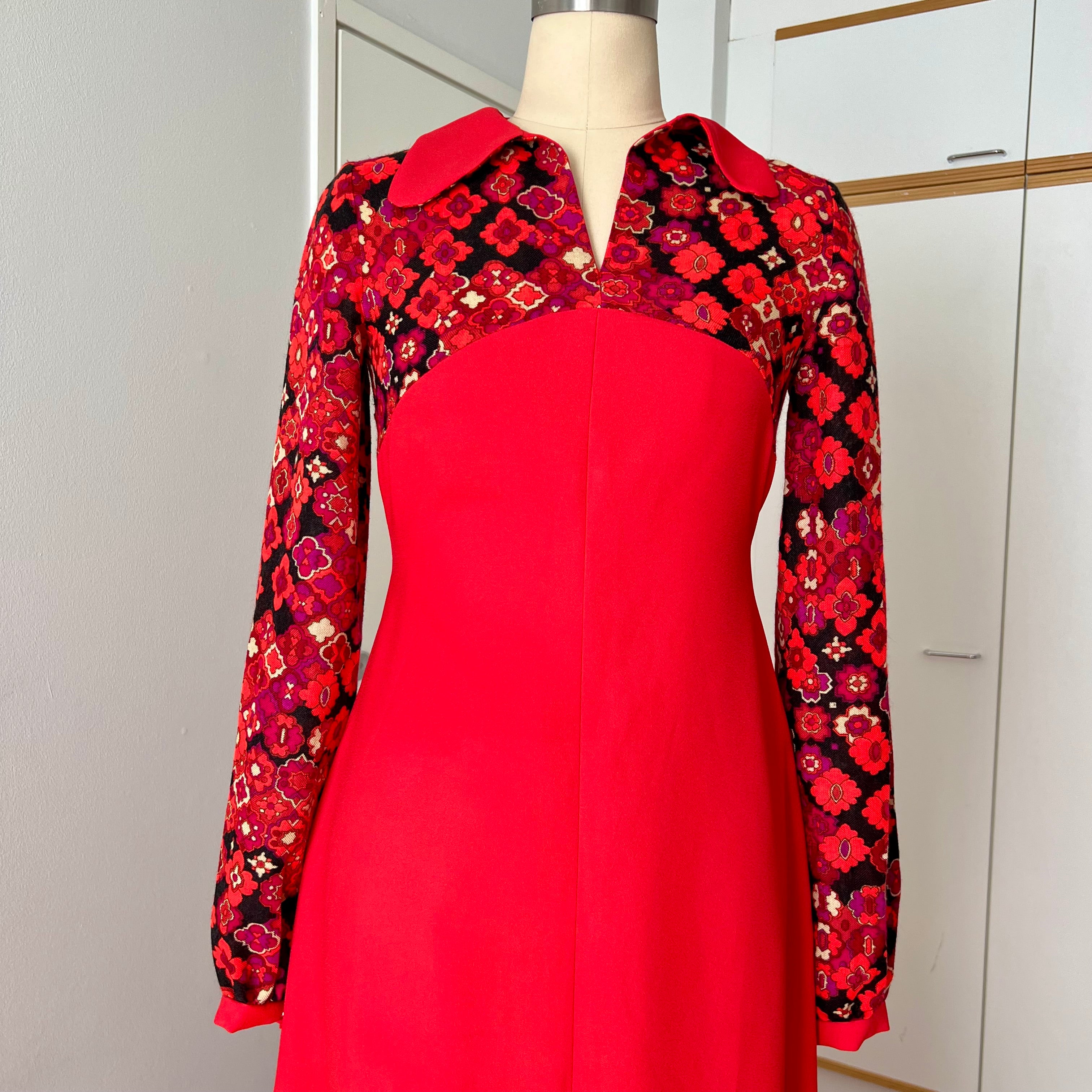 1960s 70s Psychedelic Floral Maxi Dress-Empire Waist Retro Mod Floor Length Hostess Dres