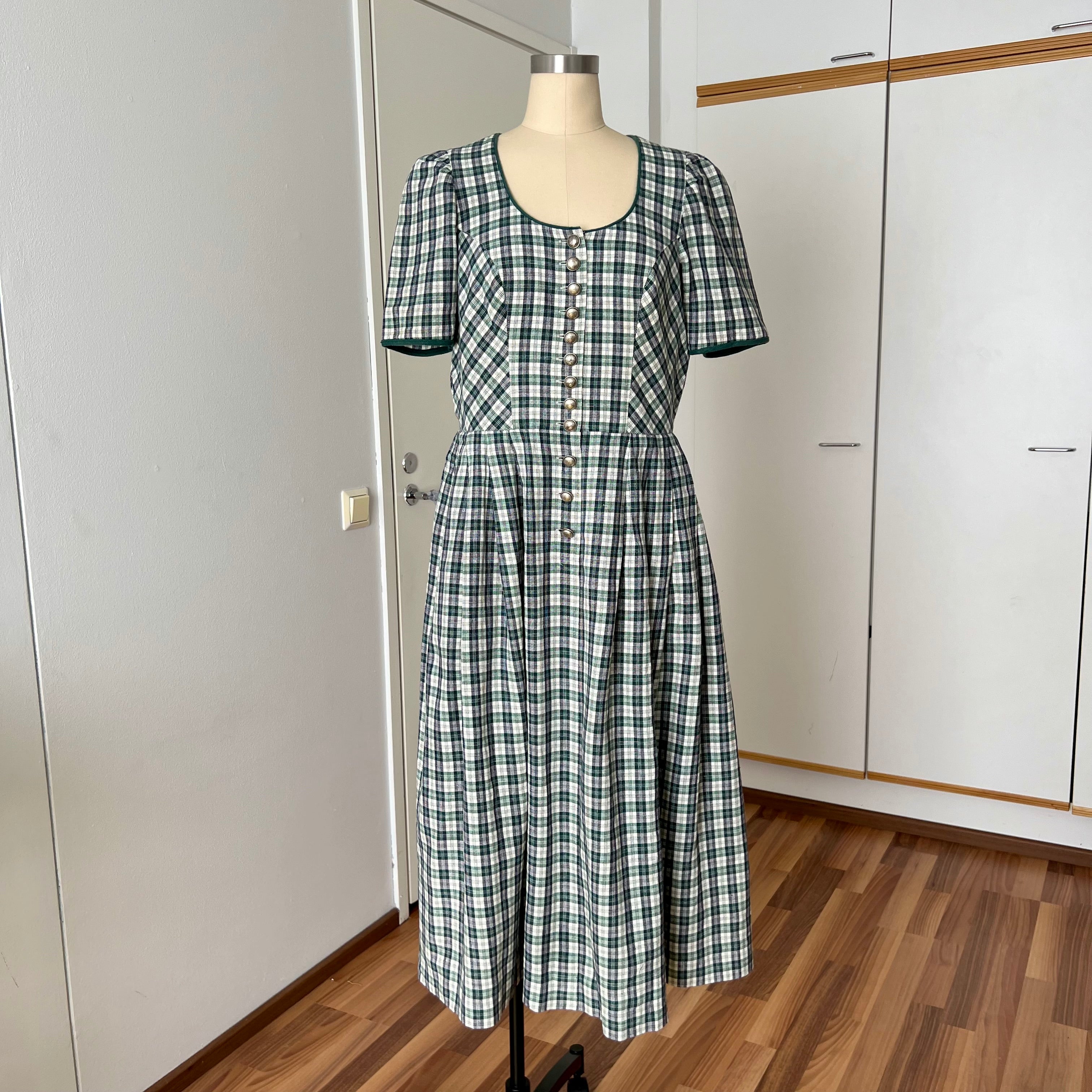 Vintage Green Plaid Cotton Trachten Dress-German Folk Checkered Midi Dress with Pockets