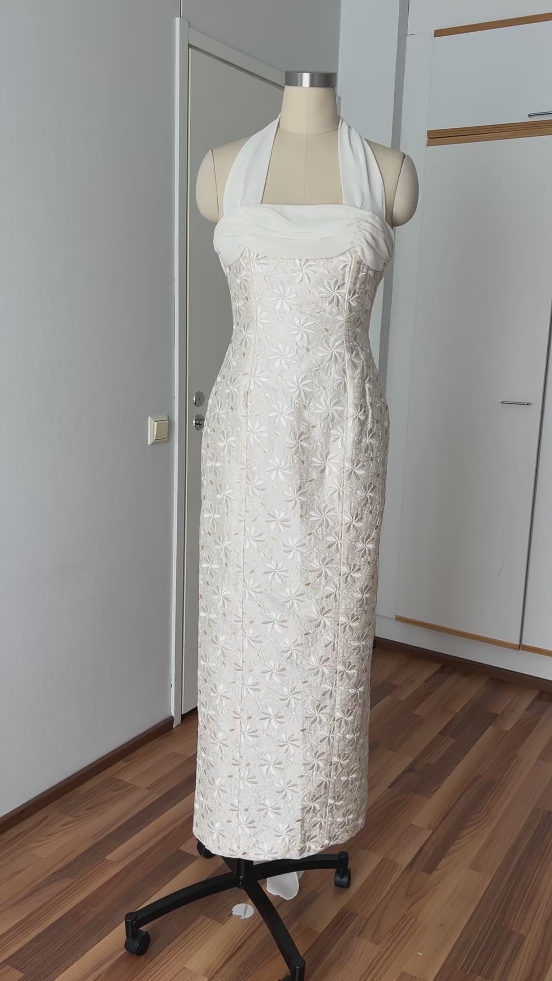 1990s Vintage Silk Wedding Dress Minimalist Halter Neck Bridal Gown Backless Aline Gown EU 38
